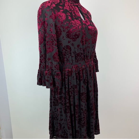 ModCloth Visionary Velvet Burnout Keyhole Dress Medium - Picture 6 of 16